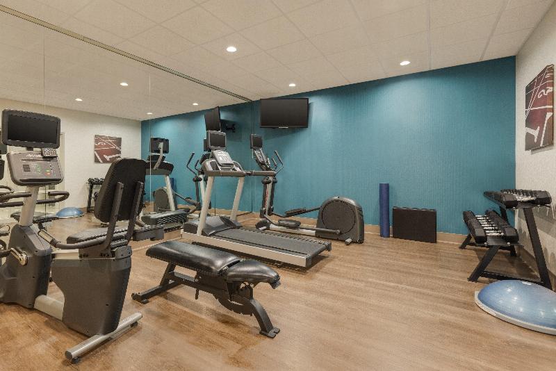 Holiday Inn Express & Suites Opelika Auburn