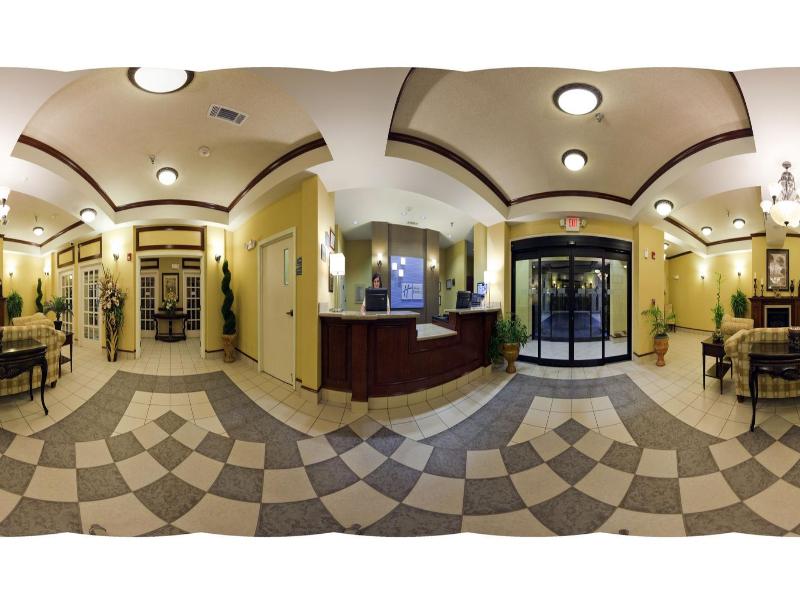 Holiday Inn Express Clanton image
