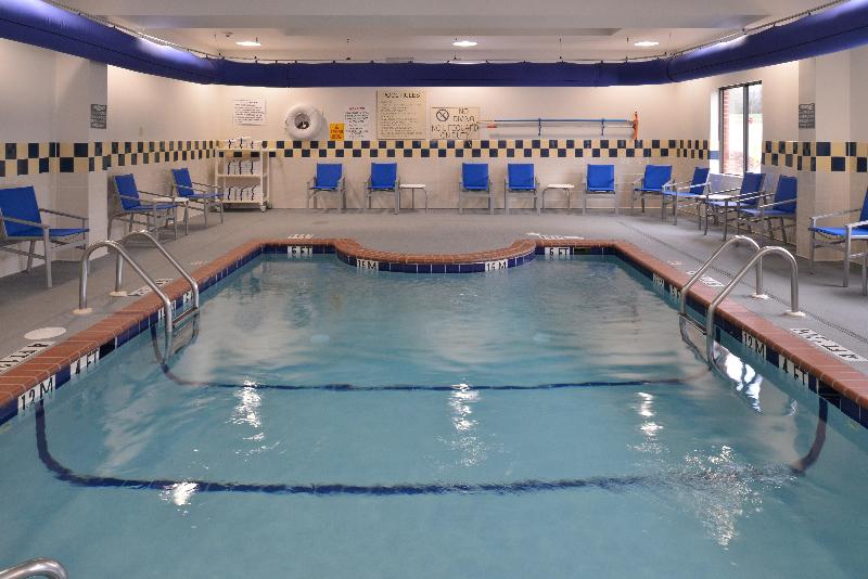 Holiday Inn Express Clanton image