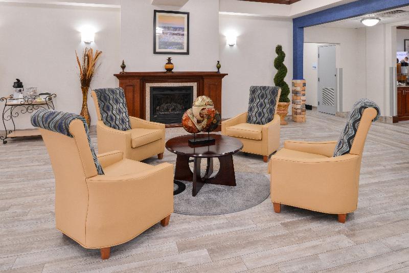 Holiday Inn Express Clanton image