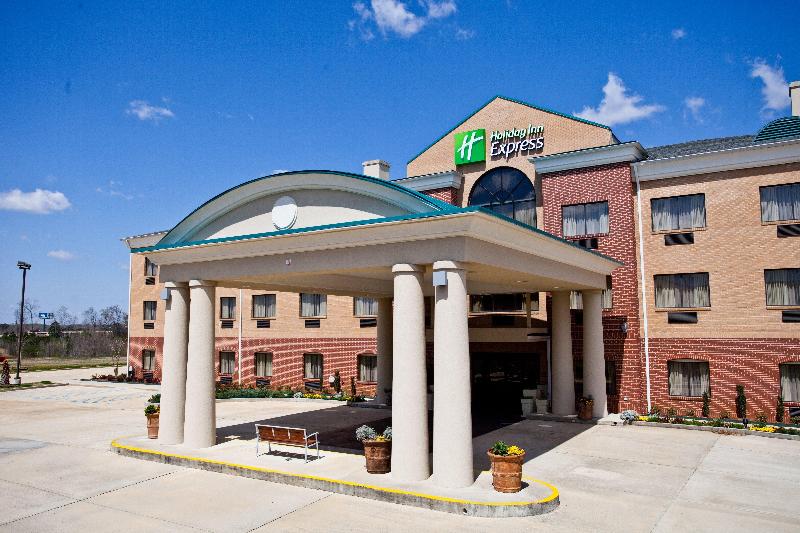 Holiday Inn Express Clanton image