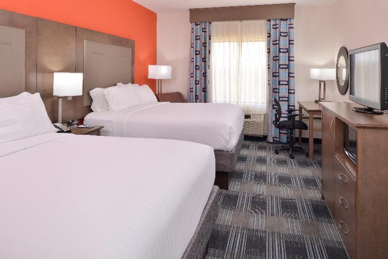 Holiday Inn Express Clanton image