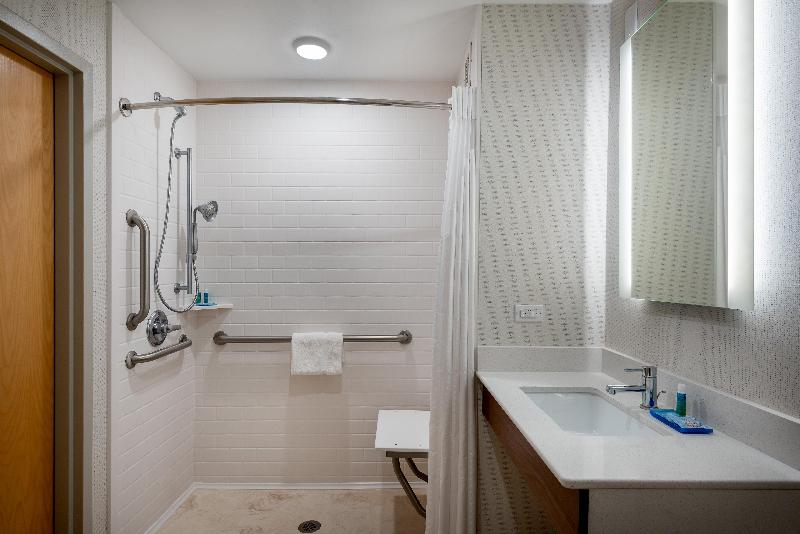 Holiday Inn Express Suites DaphneSpanish Fort Area photo 19