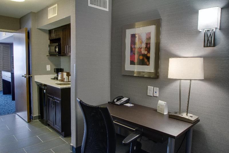 Holiday Inn Express and Suites Sidney image