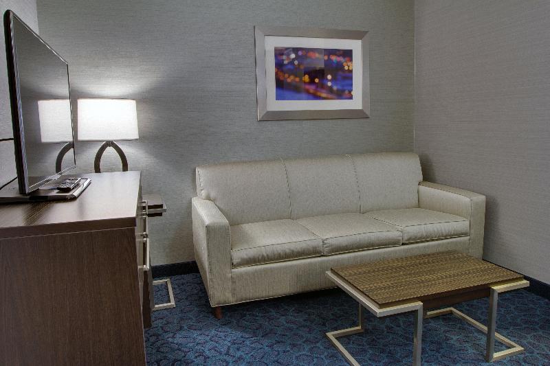 Hotel Holiday Inn Express and Suites Sidney