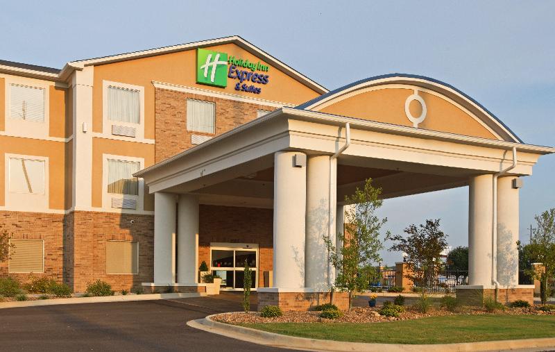 Holiday Inn Express & Suites Clarksville By IHG