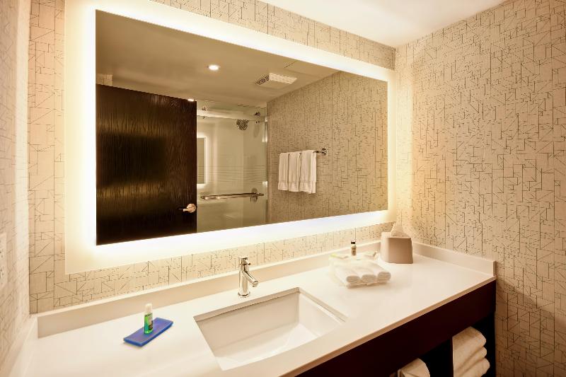 Holiday Inn Express and Suites Allentown Cen Dorne photo 14