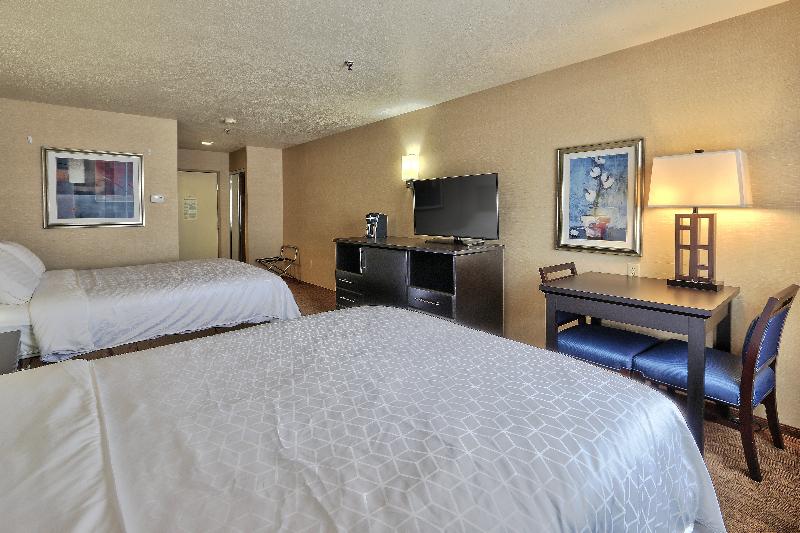 Holiday Inn Express AlbuquerqueN. Balloon Fsta Pk photo 16
