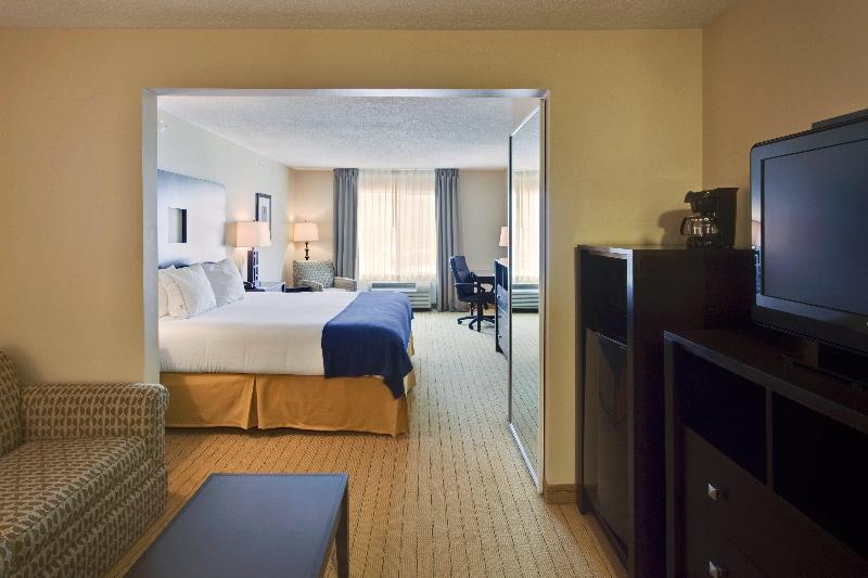 Holiday Inn Express Suites Albuquerque Airport IHG photo 19