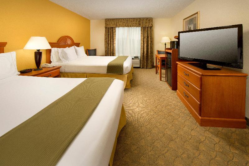 Holiday Inn Express and Suites Lenoir City Knoxvil — photo 19