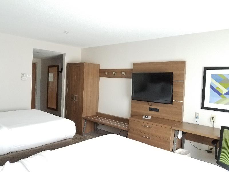 Holiday Inn Express and Suites Lenoir City Knoxvil image