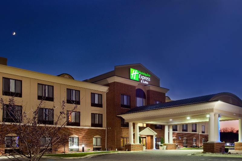 Holiday Inn Express & Suites Logansport image