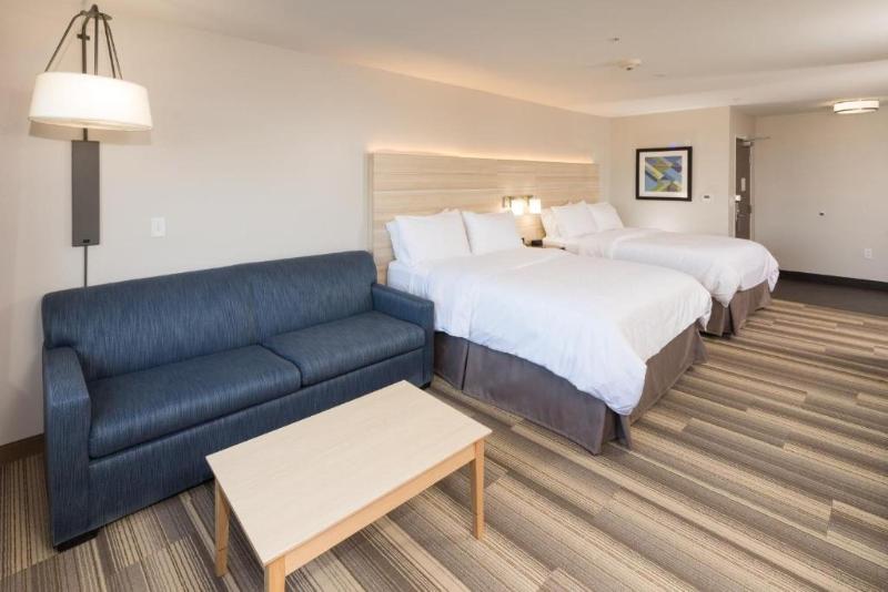 Holiday Inn Express & Suites Logansport image