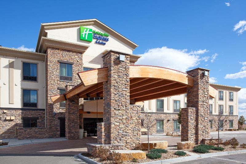Holiday Inn Express and Suites Loveland
