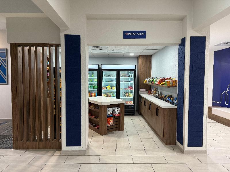 Holiday Inn Express & Suites Loveland By IHG image