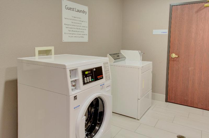 Holiday Inn Express & Suites Le Mars By IHG