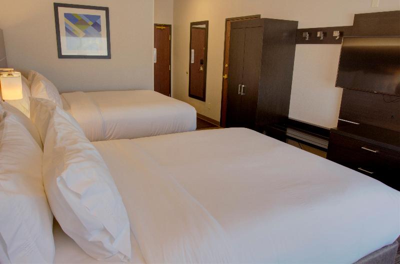 Holiday Inn Express & Suites Le Mars By IHG photo 12