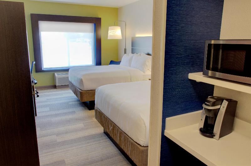 Holiday Inn Express & Suites Le Mars By IHG photo 17