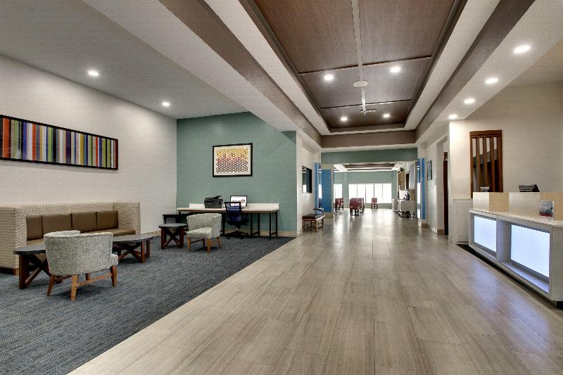 Holiday Inn Express & Suites Laurel By IHG image