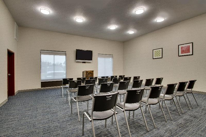 Holiday Inn Express & Suites Laurel By IHG image