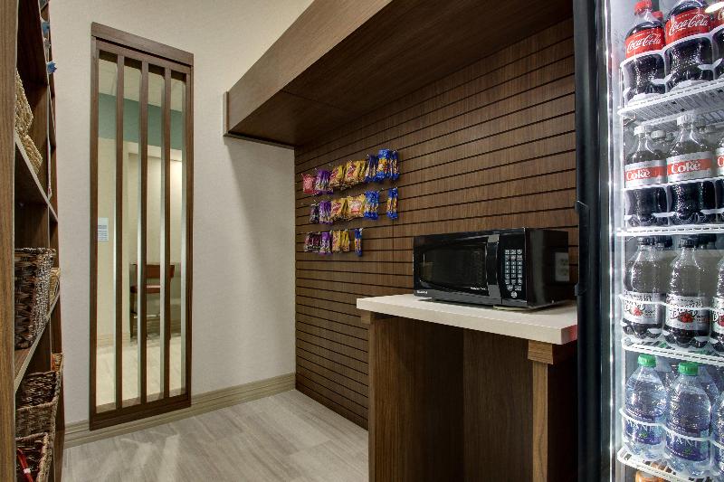 Holiday Inn Express & Suites Laurel By IHG image