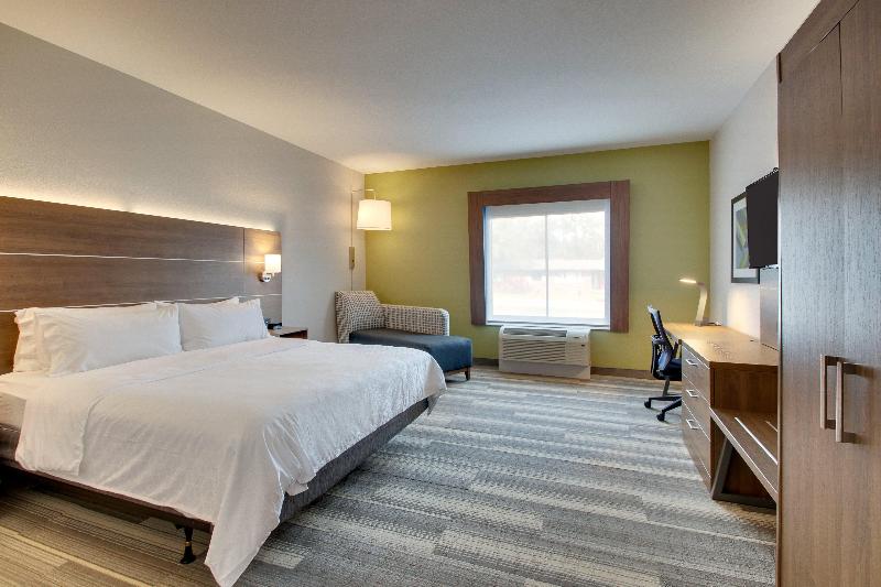 Holiday Inn Express & Suites Laurel By IHG image