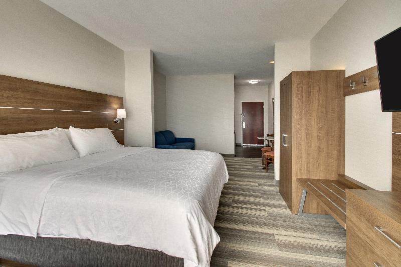 Holiday Inn Express & Suites Laurel By IHG image