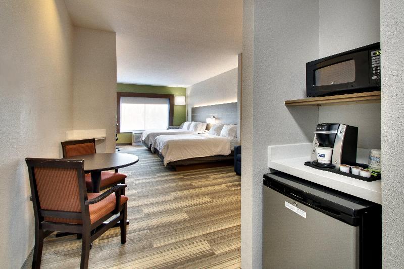 Holiday Inn Express & Suites Laurel By IHG image