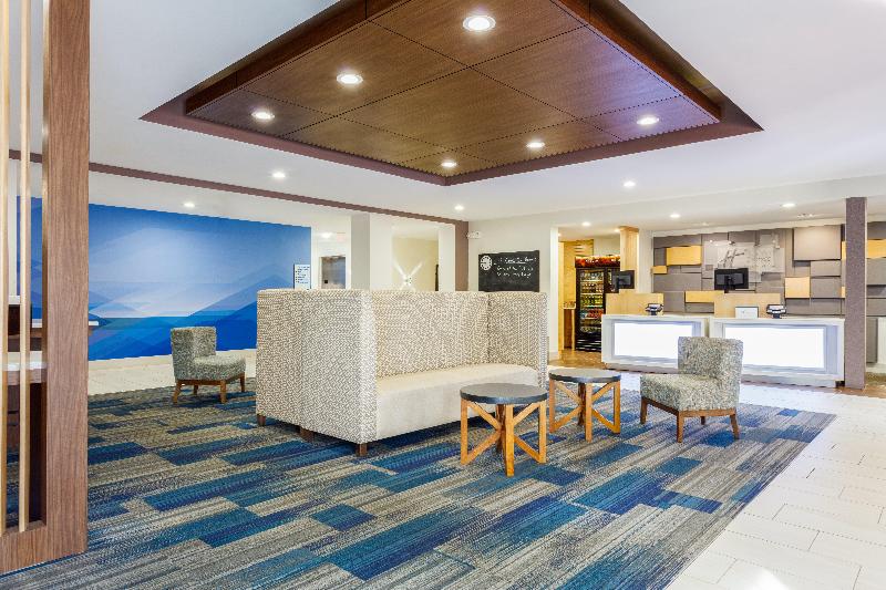 Holiday Inn Express and Suites Newport News