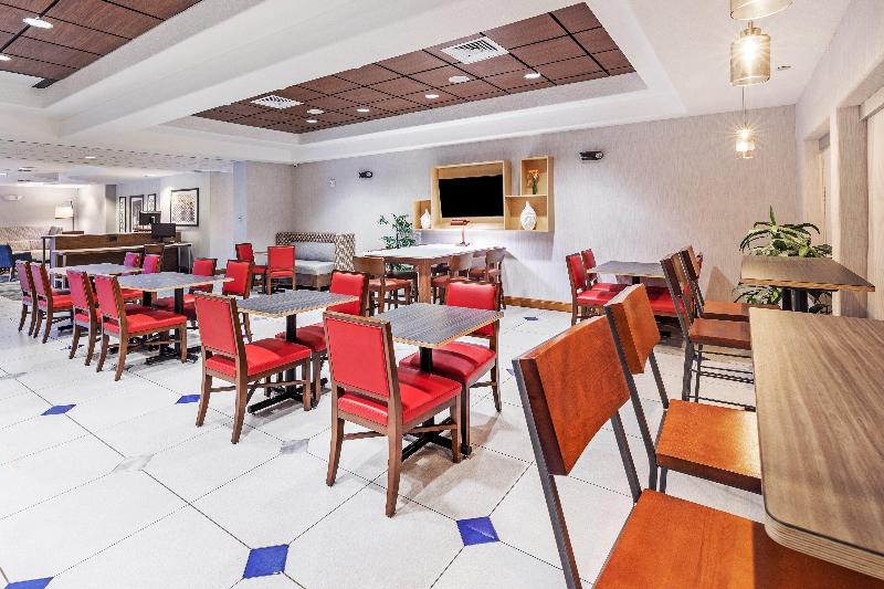 Holiday Inn Express & Suites Austin Ne - Hutto IHG image