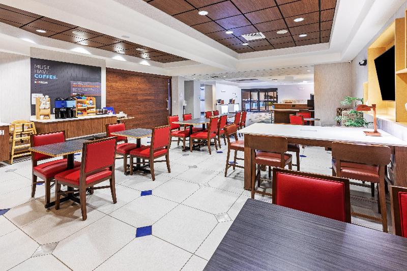 Holiday Inn Express & Suites Austin Ne - Hutto IHG image