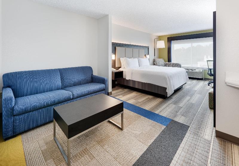 Holiday Inn Express and Suites Dublin an IHG hotel image