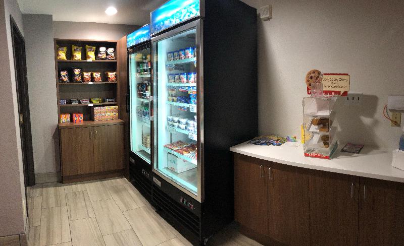 Holiday Inn Express and Suites Decatur