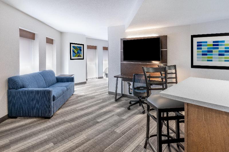 Holiday Inn Express DeadwoodGold Dust Casino photo 19