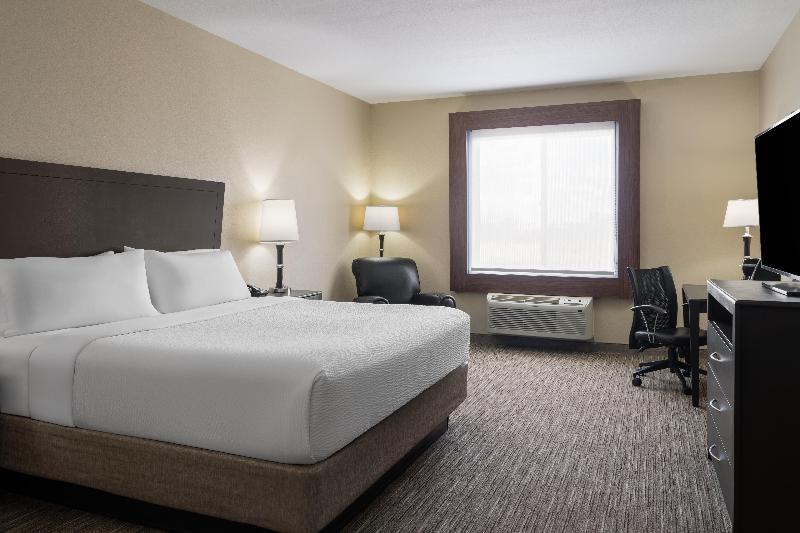 Holiday Inn Express and Suites Snyder image
