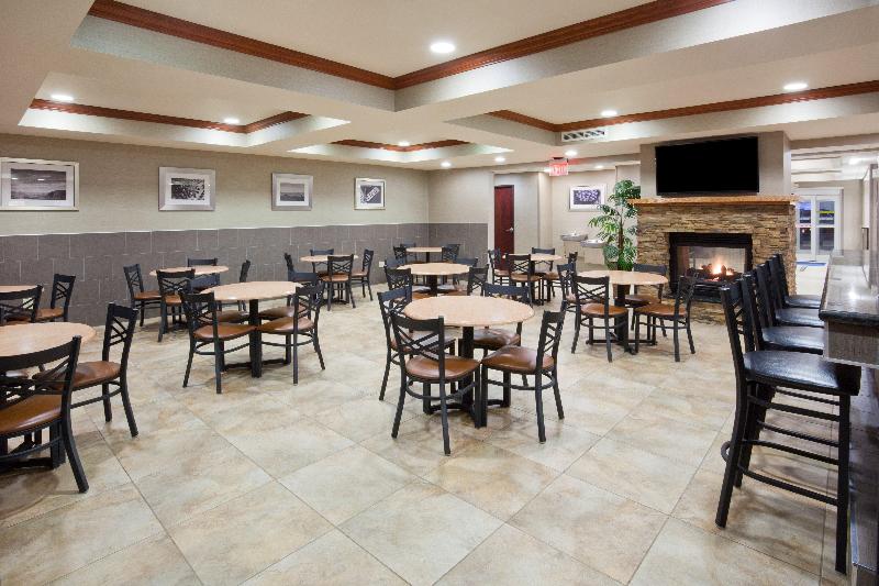 Holiday Inn Express & Suites Aberdeen By IHG image