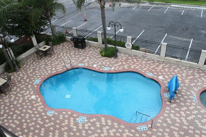 Holiday Inn Express & Suites Alice image