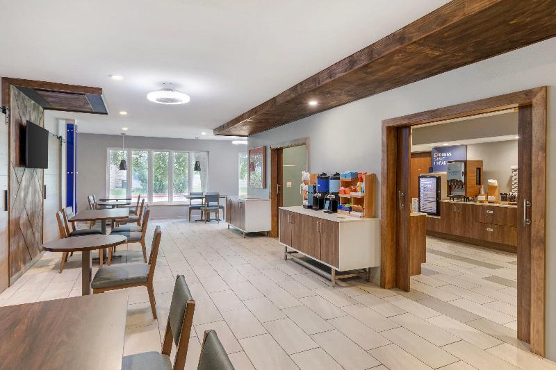Holiday Inn Express & Suites Alice image