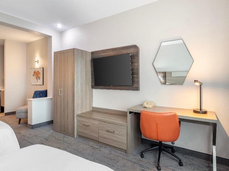 Holiday Inn Express & Suites Alice image
