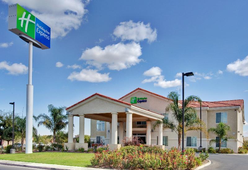 Holiday Inn Express Delano Hwy 99 image