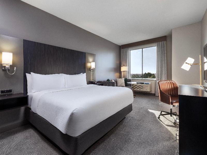 Holiday Inn Carlsbad - San Diego By IHG image