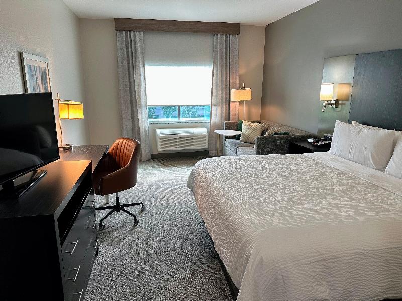 Holiday Inn Carlsbad - San Diego By IHG image