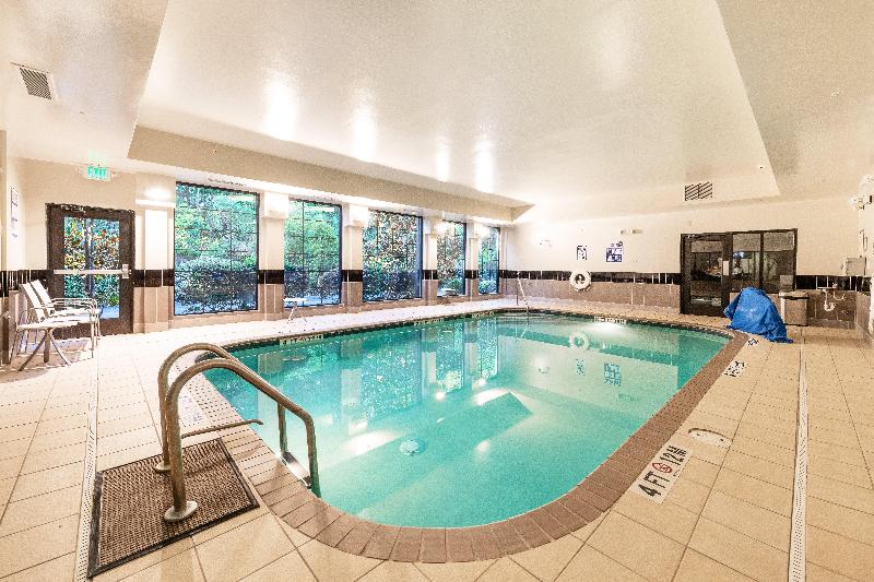 Staybridge Suites Charleston Ashley Phosphate image