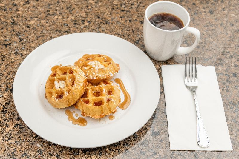 Staybridge Suites Charleston Ashley Phosphate image