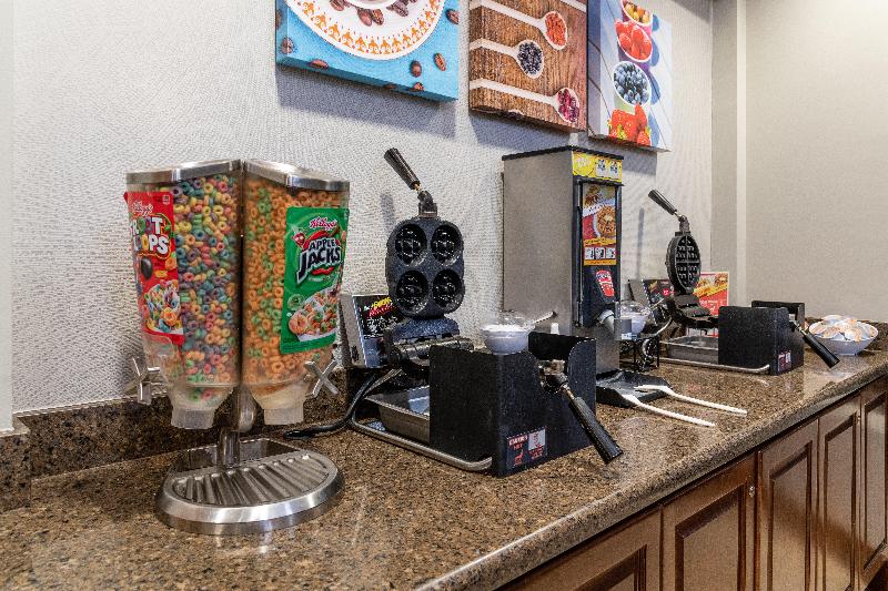 Staybridge Suites Charleston Ashley Phosphate image