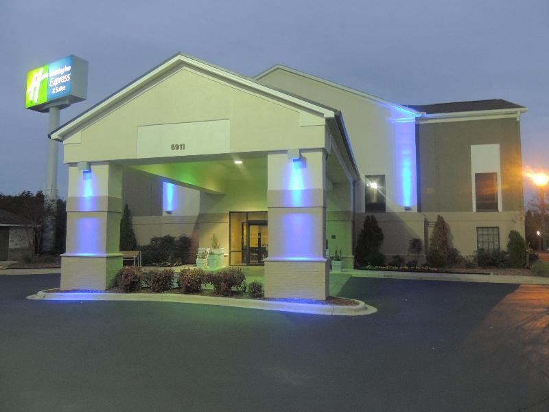 Holiday Inn Express Birmingham Ne Trussville image