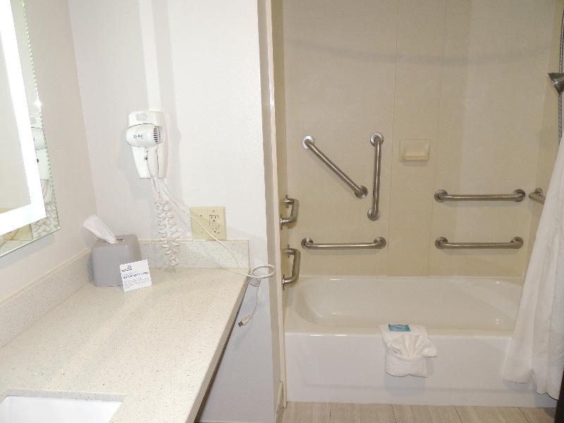 Holiday Inn Express Birmingham Ne Trussville image