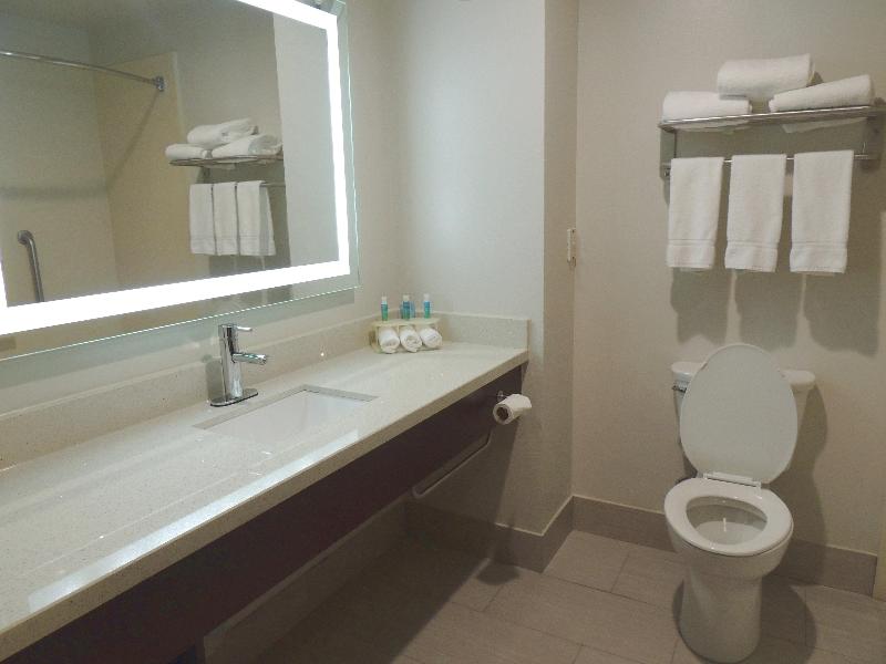 Holiday Inn Express Birmingham Ne Trussville image