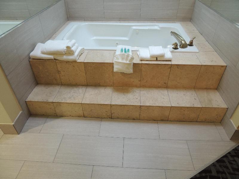 Holiday Inn Express Birmingham Ne Trussville image