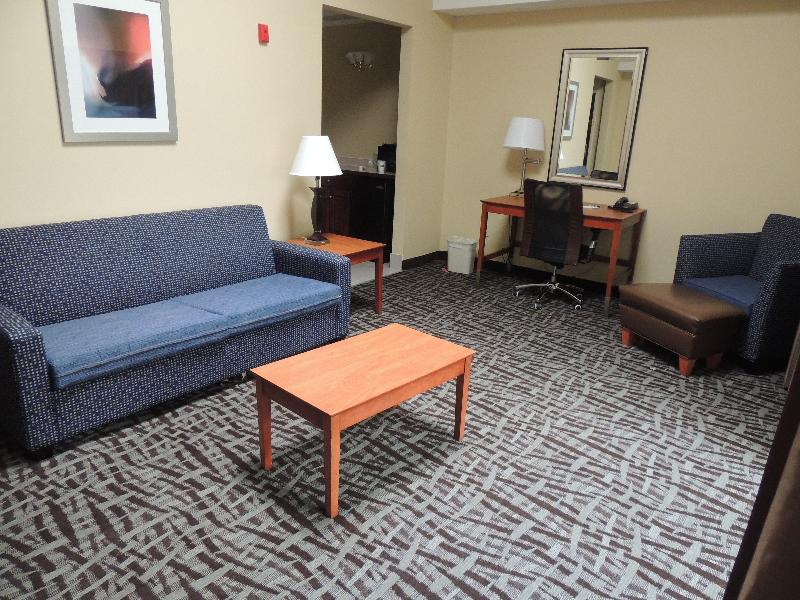 Holiday Inn Express Birmingham Ne Trussville image